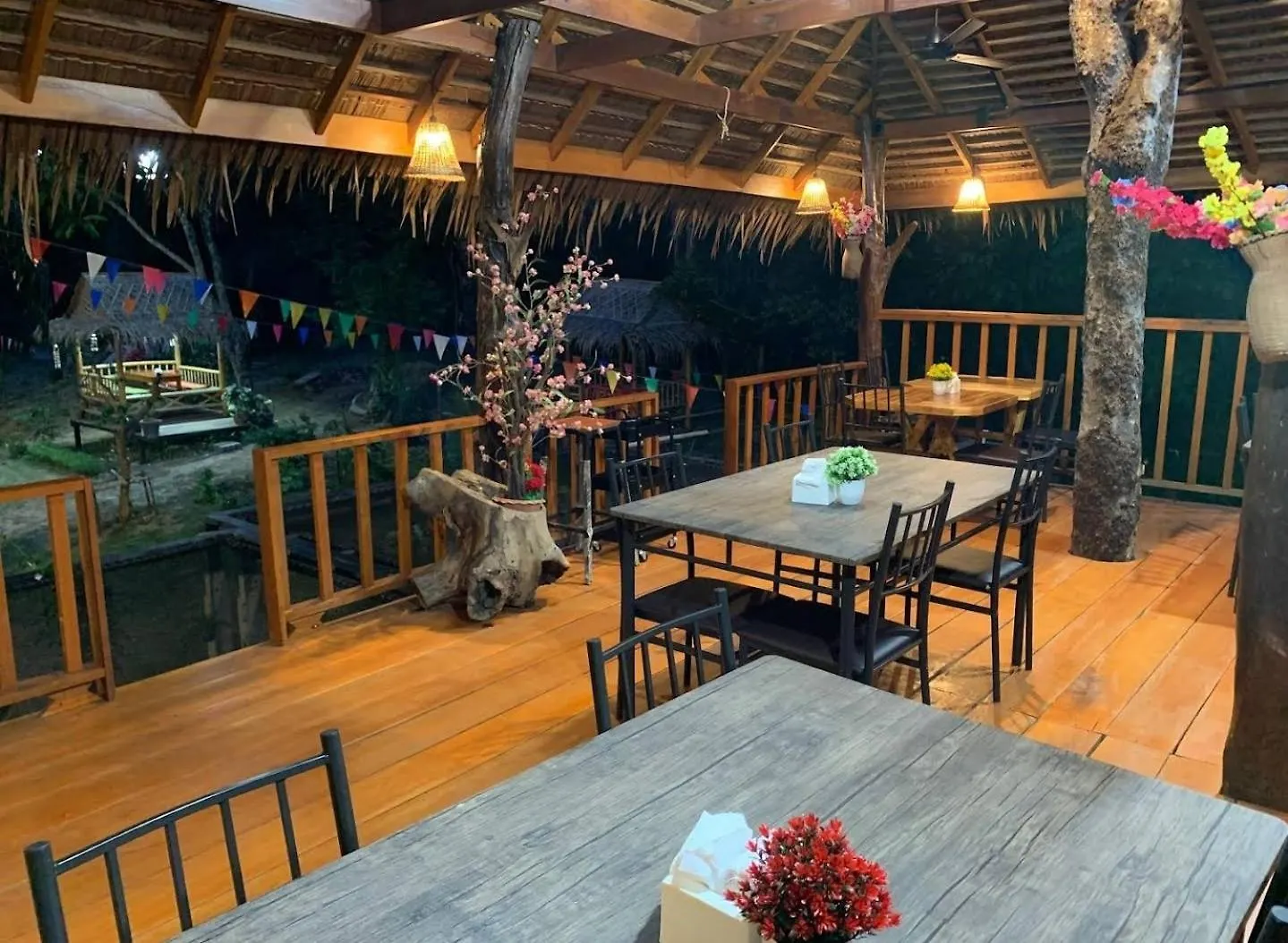 Rommai Forest Bungalows Ko Lanta Bed & Breakfast