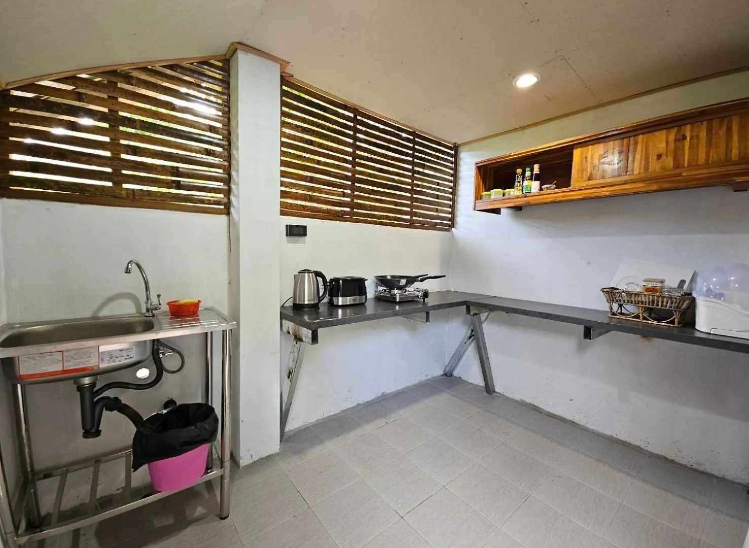 Oda ve Kahvaltı Rommai Forest Bungalows Ko Lanta