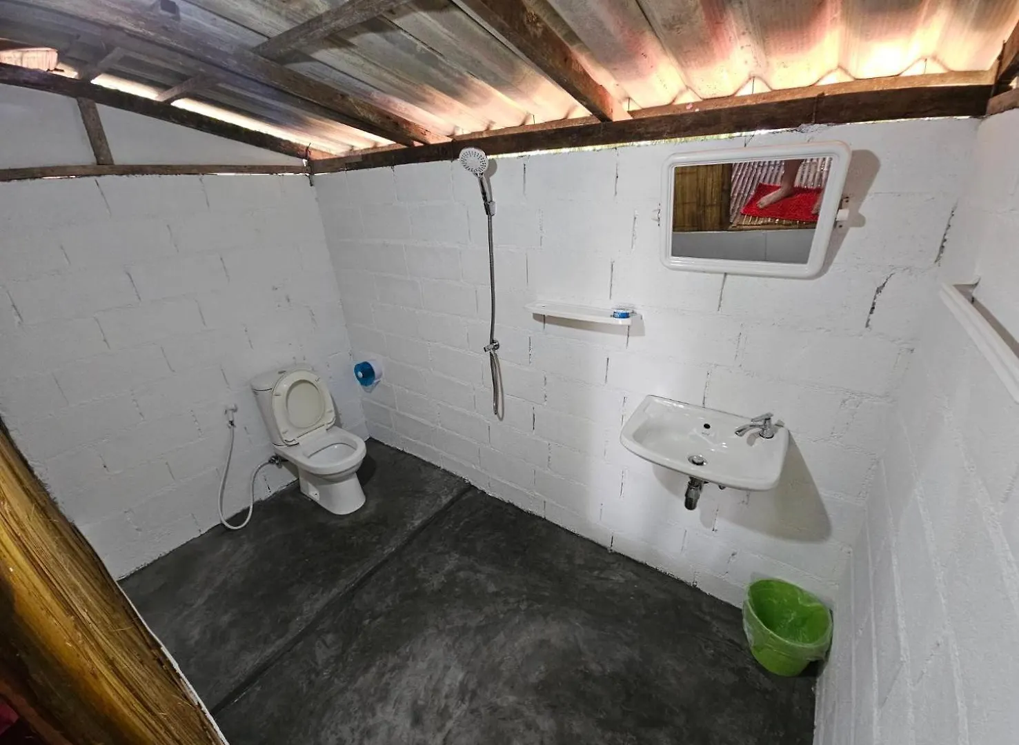 Oda ve Kahvaltı Rommai Forest Bungalows Ko Lanta